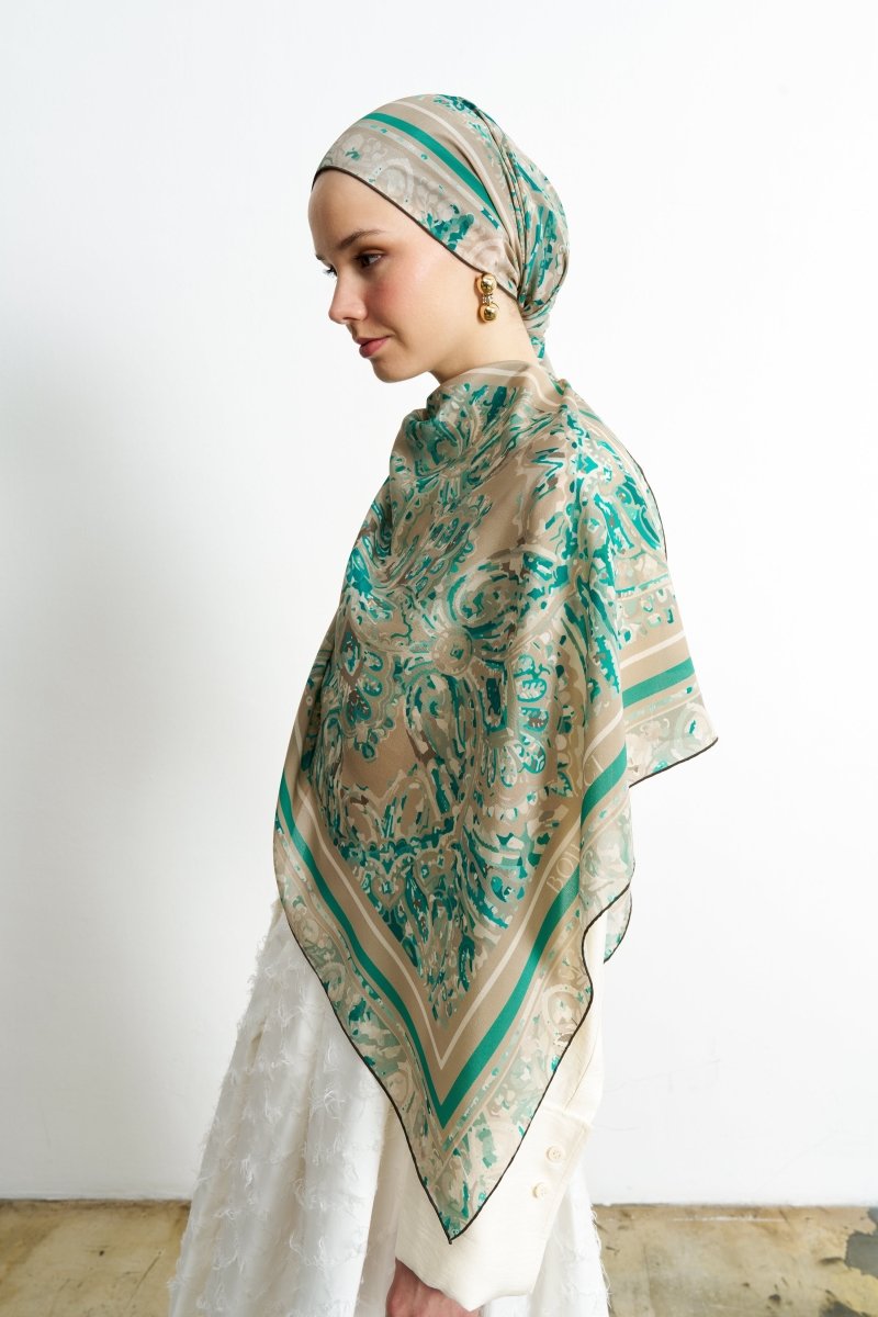 Leila İpek Şal Vizon