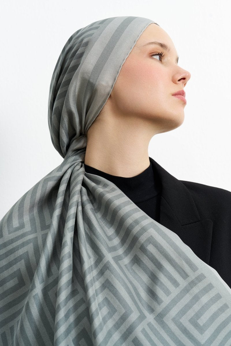 BC Monogram Pamuk İpek Gri